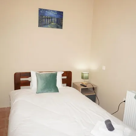 Papadakis Family - 2 Bedroom